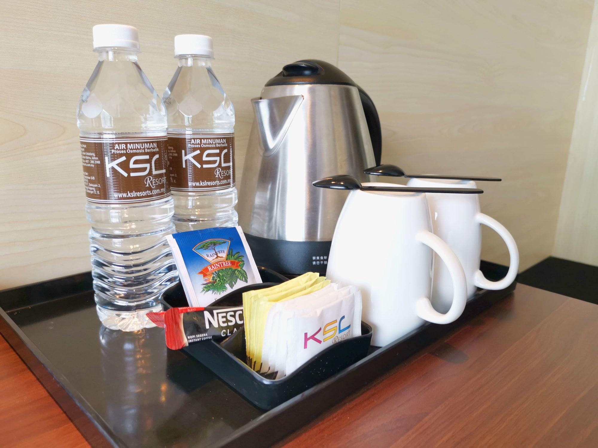 KSL Hotel&Resort Johor Bahru Exterior foto K-S-C water
